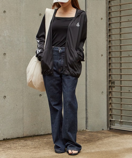 VOLCOM(ボルコム)の「VOLCOM/ボルコム PISTOL STONE RASH ZIP PARKA 長袖ラッシュガード 2026年 夏 夏服(パーカー・メンズ・ホワイト/ブラック・M/L/XL)」の16枚目の写真