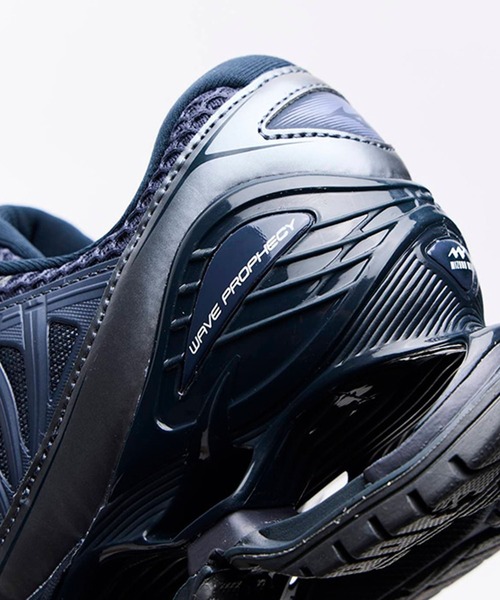 MIZUNO(ミズノ )の「【MIZUNO/ミズノ】WAVE PROPHECY LS(スニーカー・メンズ・ブラック・27.5/26.5/29/28)」の8枚目の写真