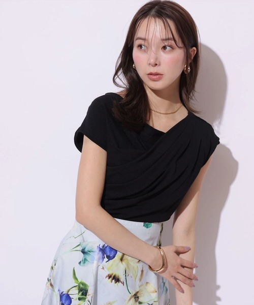 Mystrada(マイストラーダ)の「ドレープニット(ニット/セーター・レディース・ブラック/レッド/ピンク/ホワイト・38)」の3枚目の写真