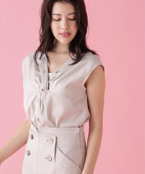PINKY&DIANNE(ピンキーアンドダイアン)の「◆フロントクロスブラウス(シャツ/ブラウス・レディース・ベージュ/ネイビー・38)」の1枚目の写真