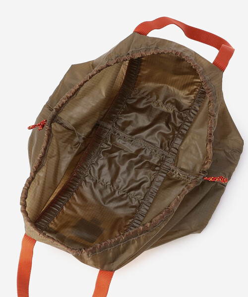 Epperson Mountaineering(エパーソンマウンテニアリング)の「Epperson Mountaineering | ランチバッグ S BROWN UNISEX(トートバッグ・レディース・ブラウン・ONE)」の3枚目の写真