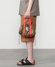 Epperson Mountaineering（エパーソンマウンテニアリング）の「Epperson Mountaineering | ランチバッグ S BROWN UNISEX（トートバッグ）」