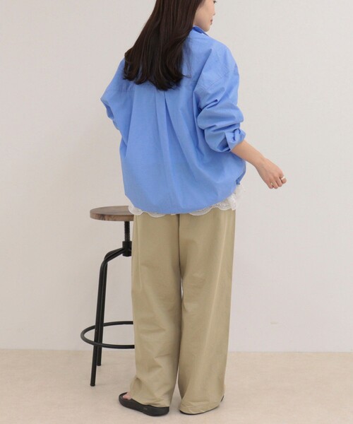 fredy emue(フレディエミュ)の「汗染み軽減加工シャツブルゾン(シャツ/ブラウス・レディース・ブルー系その他/サックスブルー/ブラウン系その他/オフホワイト・38)」の15枚目の写真