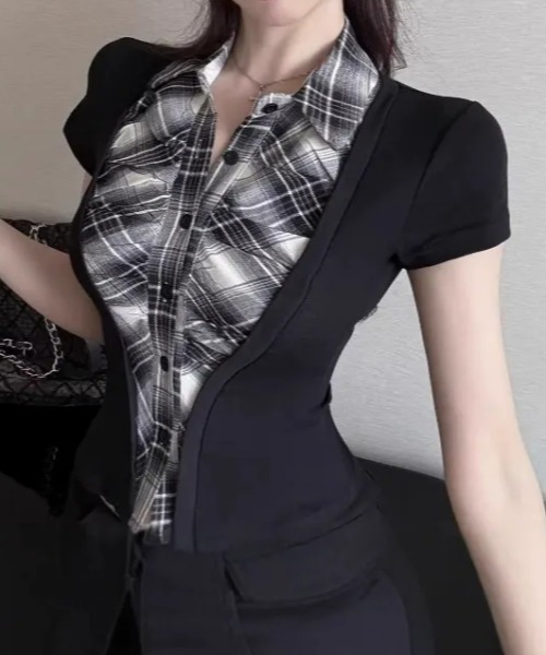SHEPP(シープ)の「ウエストシェイプ コルセット風ドッキング半袖ブラウス(Tシャツ/カットソー・レディース・ブラック・S/M)」の4枚目の写真