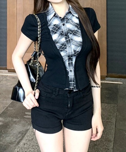 SHEPP(シープ)の「ウエストシェイプ コルセット風ドッキング半袖ブラウス(Tシャツ/カットソー・レディース・ブラック・S/M)」の9枚目の写真