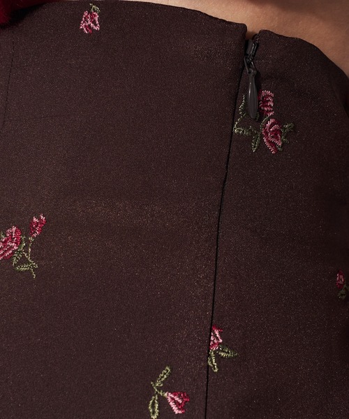 DEICY(デイシー)の「ローズ刺繍マーメイドスカート(スカート・レディース・ベビーピンク/ブラウン・0/1)」の5枚目の写真