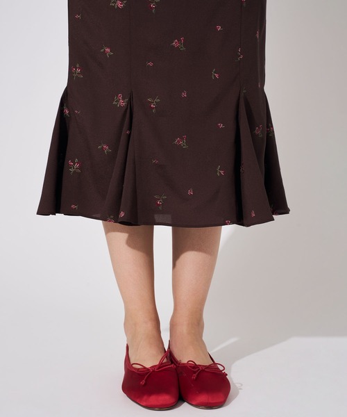 DEICY(デイシー)の「ローズ刺繍マーメイドスカート(スカート・レディース・ベビーピンク/ブラウン・0/1)」の7枚目の写真