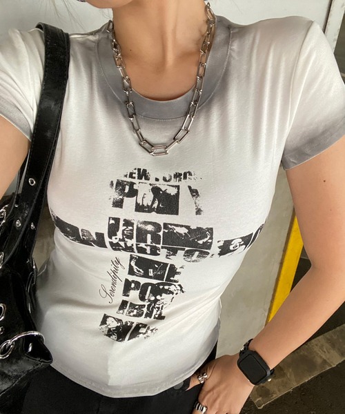 non-hedge(ノンヘッジ)の「クロス風カスレロゴTシャツ(Tシャツ/カットソー・レディース・ブラック/オフホワイト/グレー/ネイビー/レッド・FREE)」の3枚目の写真
