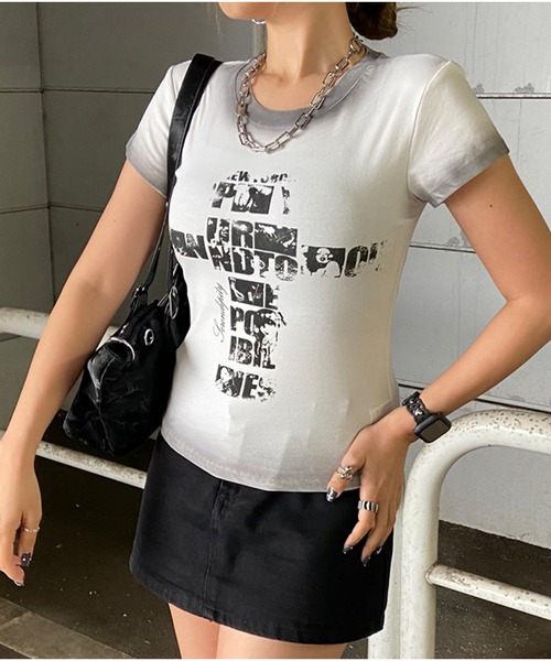 non-hedge(ノンヘッジ)の「クロス風カスレロゴTシャツ(Tシャツ/カットソー・レディース・ブラック/オフホワイト/グレー/ネイビー/レッド・FREE)」の14枚目の写真