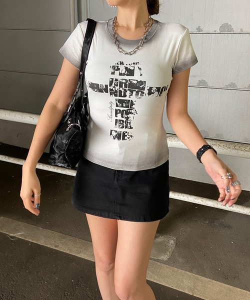 non-hedge(ノンヘッジ)の「クロス風カスレロゴTシャツ(Tシャツ/カットソー・レディース・ブラック/オフホワイト/グレー/ネイビー/レッド・FREE)」の15枚目の写真