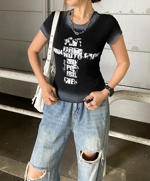 non-hedge(ノンヘッジ)の「クロス風カスレロゴTシャツ(Tシャツ/カットソー・レディース・ブラック/オフホワイト/グレー/ネイビー/レッド・FREE)」の20枚目の写真