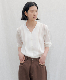 Soft Pintuck V-Neck Blouse_IVORY