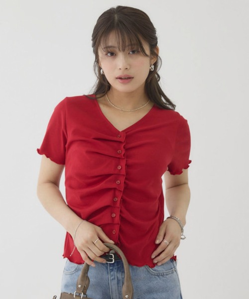 archives(アルシーヴ)の「【人気デザインが夏仕様で登場】ハーフスリーブフロントタックカットTOPS(Tシャツ/カットソー・レディース・オートミール/レッド/ブラック/Cream・MEDIUM)」の6枚目の写真
