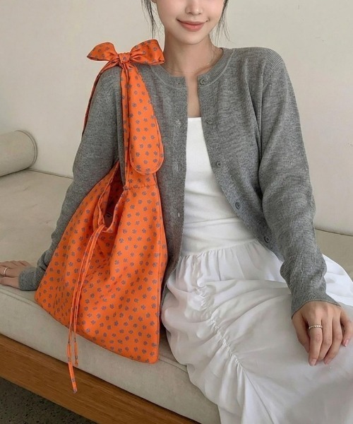 Ritzy(リッツィー)の「ドット柄 リボンハンドル 軽量トートバッグ(トートバッグ・レディース・オレンジ/ブルー/パープル・FREE)」の3枚目の写真