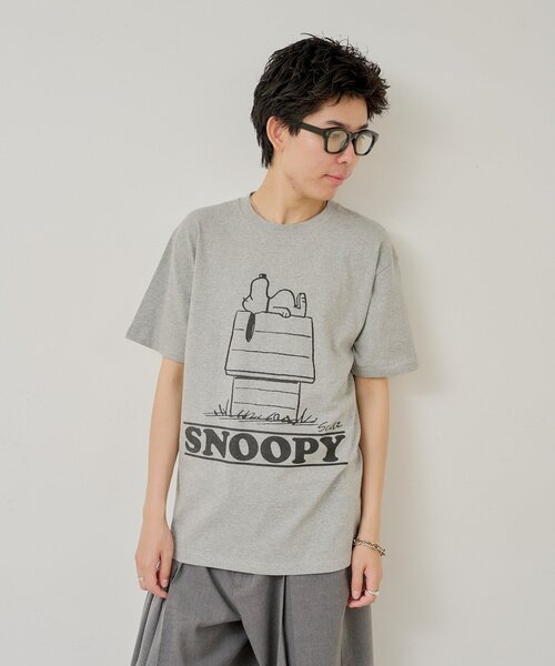 WHIMSIC(ウィムジック)の「【UNISEX/2サイズ展開】PEANUTS PRINT T-SHIRT(Tシャツ/カットソー・メンズ・ブラウン/ピンク/ホワイト/グレー/イエロー・1/2)」の9枚目の写真