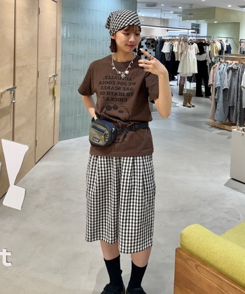 WHIMSIC(ウィムジック)の「【UNISEX/2サイズ展開】PEANUTS PRINT T-SHIRT(Tシャツ/カットソー・メンズ・ブラウン/ピンク/ホワイト/グレー/イエロー・1/2)」の11枚目の写真