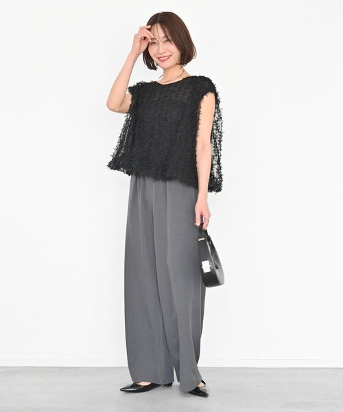 Ehre style(エーレスタイル)の「夏に活躍!大人のノースリシアートップス(キャミソール・レディース・ブラック/アイボリー・FREE)」の15枚目の写真
