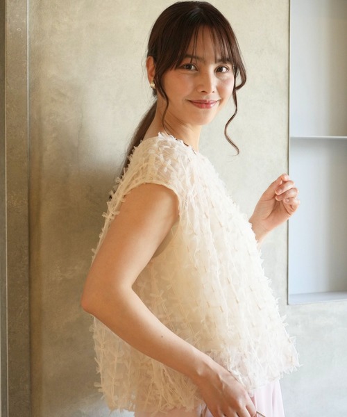 Ehre style(エーレスタイル)の「夏に活躍!大人のノースリシアートップス(キャミソール・レディース・ブラック/アイボリー・FREE)」の22枚目の写真