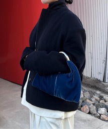 LE VERNIS(ル・ベルニ)Sculpture triangle bag S(Velvet)