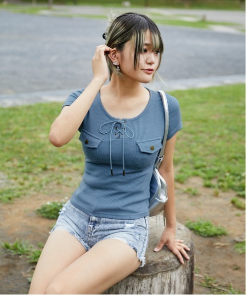 GORGE(ゴージ)の「《フロントレースアップ×リブトップス》カットソー/フェミニン×Y2K/春夏/全3色(Tシャツ/カットソー・レディース・オフホワイト/ブルー/ブラック・F)」の6枚目の写真