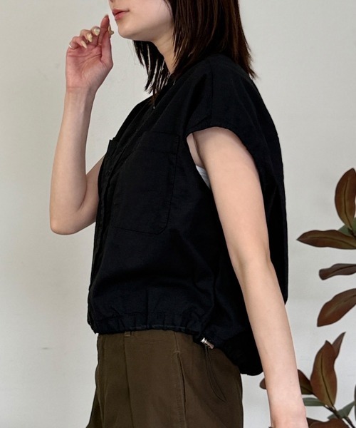 RCD(アールシーディー)の「麻綿ドローストリングスノースリーブシャツ(シャツ/ブラウス・レディース・ベージュ/ブラック・M-L/LL~3L/4L~5L)」の5枚目の写真