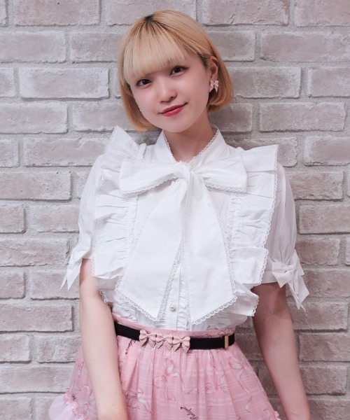 axes femme POETIQUE（アクシーズファムポエティック）の「トロワリボンＢＬ（シャツ/ブラウス・レディース・ミント/ブラック/ホワイト・MEDIUM）」の15枚目の写真