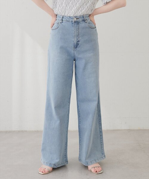 natural couture(ナチュラルクチュール)の「ゆるストレートストレッチセルフカットデニムパンツ(デニムパンツ・レディース・サックスブルー/ブルー/ブラウン・MEDIUM/SMALL/LARGE)」の1枚目の写真