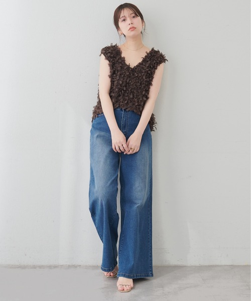 natural couture(ナチュラルクチュール)の「ゆるストレートストレッチセルフカットデニムパンツ(デニムパンツ・レディース・サックスブルー/ブルー/ブラウン・MEDIUM/SMALL/LARGE)」の12枚目の写真