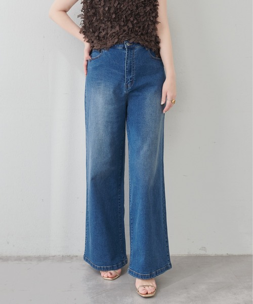 natural couture(ナチュラルクチュール)の「ゆるストレートストレッチセルフカットデニムパンツ(デニムパンツ・レディース・サックスブルー/ブルー/ブラウン・MEDIUM/SMALL/LARGE)」の14枚目の写真