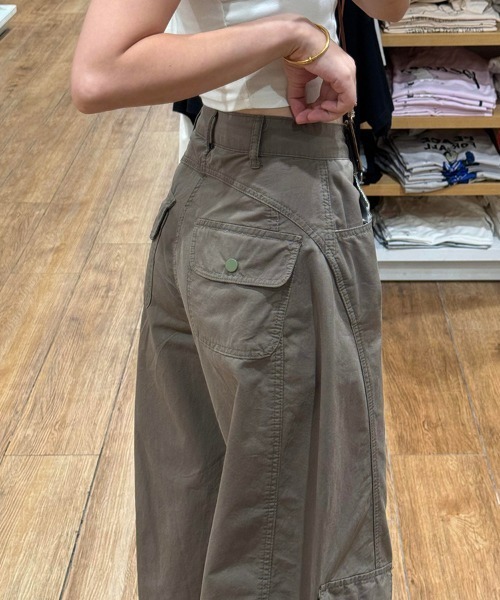 REBALANCE(リバランス)の「ドレープカーゴパンツ(カーゴパンツ・レディース・B/A・MEDIUM/SMALL/LARGE)」の4枚目の写真