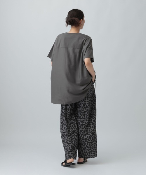 LEPSIM（レプシィム）の「異素材ドロストチュニックSS　1054480（Tシャツ/カットソー・レディース・ブラック/グレー・FREE）」の10枚目の写真