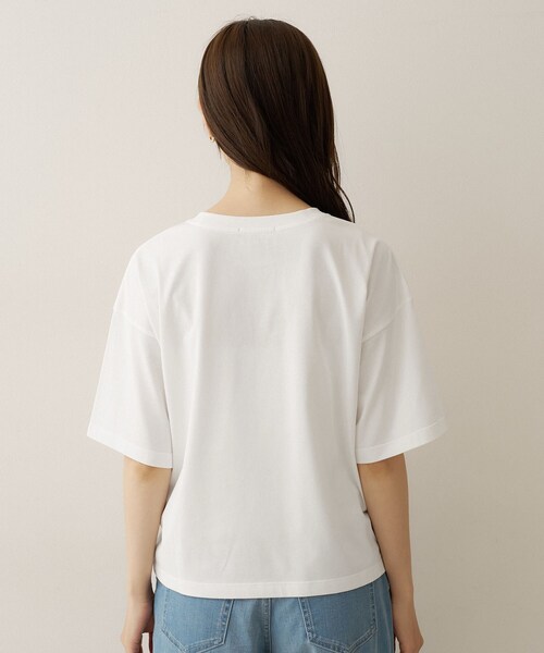 UNTITLED(アンタイトル)の「【丈感すっきり】ベロアプリントロゴT(Tシャツ/カットソー・レディース・チャコール/ホワイト系1/ベージュ系・00/02/04/44/48)」の19枚目の写真