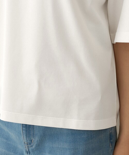UNTITLED(アンタイトル)の「【丈感すっきり】ベロアプリントロゴT(Tシャツ/カットソー・レディース・チャコール/ホワイト系1/ベージュ系・00/02/04/44/48)」の22枚目の写真