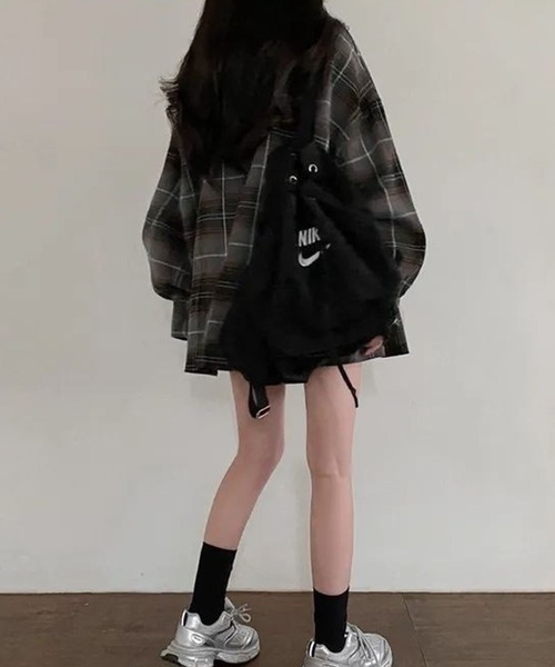 GLAMOROUS JANE(グラマラスジェーン)の「オーバーサイズチェックフード付シャツ(シャツ/ブラウス・レディース・ブラウン/グレー・FREE)」の9枚目の写真