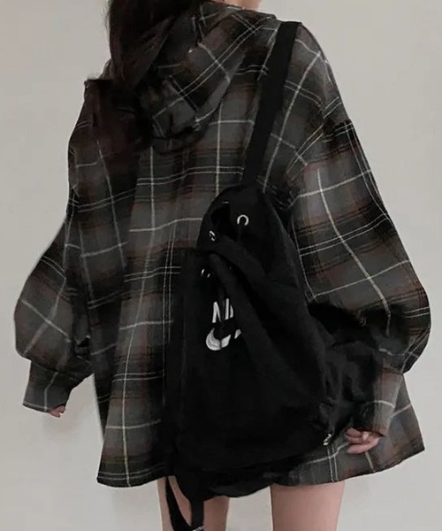 GLAMOROUS JANE(グラマラスジェーン)の「オーバーサイズチェックフード付シャツ(シャツ/ブラウス・レディース・ブラウン/グレー・FREE)」の10枚目の写真