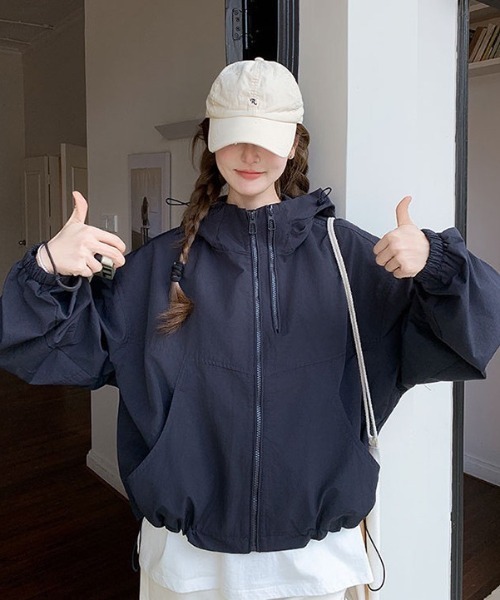 yuue' ( wear )(ユーイ)の「オーバーサイズマウンテンパーカー/ライトフーディージャケット(マウンテンパーカー・レディース・ブラック/アイボリー・FREE)」の17枚目の写真