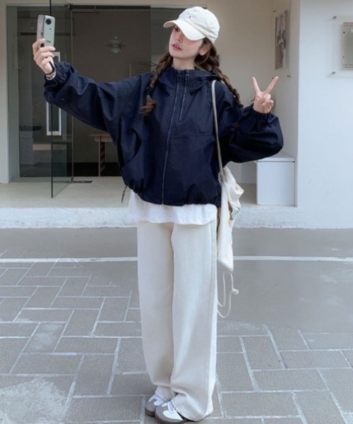 yuue' ( wear )(ユーイ)の「オーバーサイズマウンテンパーカー/ライトフーディージャケット(マウンテンパーカー・レディース・ブラック/アイボリー・FREE)」の19枚目の写真