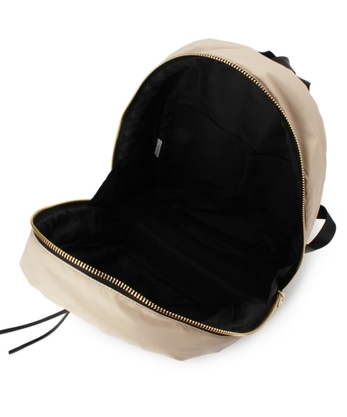 HusHusH(ハッシュアッシュ)の「ナイロンラウンドリュック(バックパック/リュック・レディース・ベージュ/グレー/ブラック・00)」の6枚目の写真