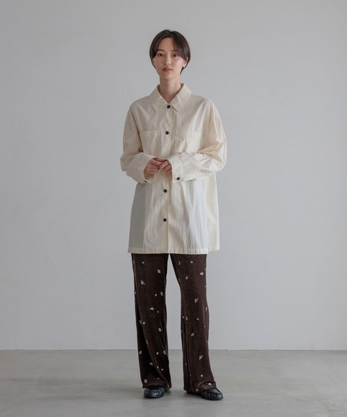 LOWRYS FARM(ローリーズファーム)の「オーバーBOXシャツ 1051616(シャツ/ブラウス・レディース・ホワイト/カーキ/ピンク・FREE)」の4枚目の写真