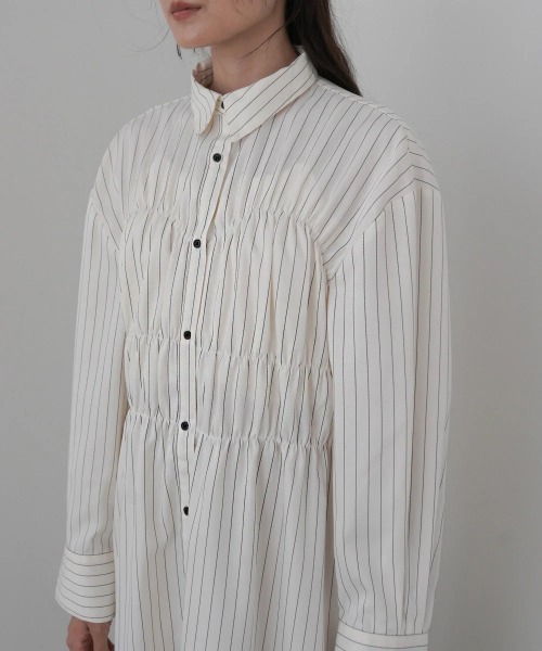 Bab(バブ)の「【選べるサイズ展開】ストライプビスチェ風シャツワンピース(シャツワンピース・レディース・グレイッシュベージュ/ブラウン/アイボリー・MEDIUM/SMALL/LARGE)」の10枚目の写真