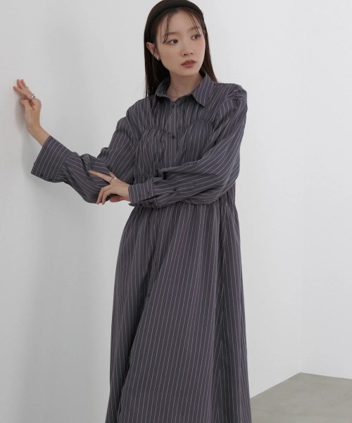 Bab(バブ)の「【選べるサイズ展開】ストライプビスチェ風シャツワンピース(シャツワンピース・レディース・グレイッシュベージュ/ブラウン/アイボリー・MEDIUM/SMALL/LARGE)」の17枚目の写真