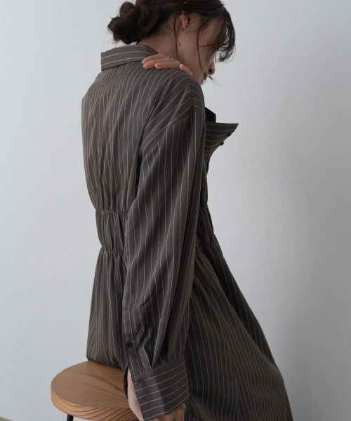 Bab(バブ)の「【選べるサイズ展開】ストライプビスチェ風シャツワンピース(シャツワンピース・レディース・グレイッシュベージュ/ブラウン/アイボリー・MEDIUM/SMALL/LARGE)」の21枚目の写真