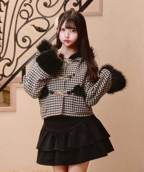 Pal elfy（パルエルフィー）の「フード付きショートダッフルコート（ダッフルコート・レディース・ブラック/ブラック系その他/オフホワイト・フリー）」の16枚目の写真