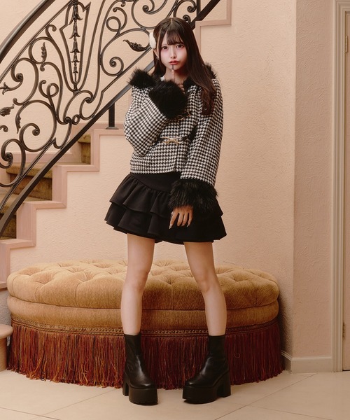 Pal elfy（パルエルフィー）の「フード付きショートダッフルコート（ダッフルコート・レディース・ブラック/ブラック系その他/オフホワイト・フリー）」の20枚目の写真