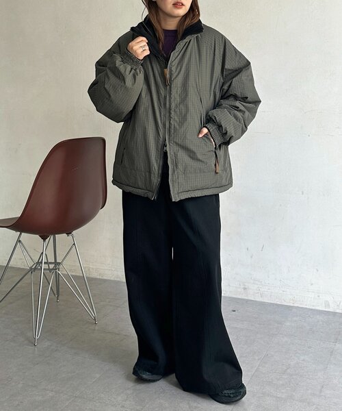 CPCM(シーピーシーエム)の「リバーシブル中綿スタンドブルゾン(ブルゾン・メンズ・ブラウン/ネイビー/グリーン・MEDIUM/LARGE)」の22枚目の写真