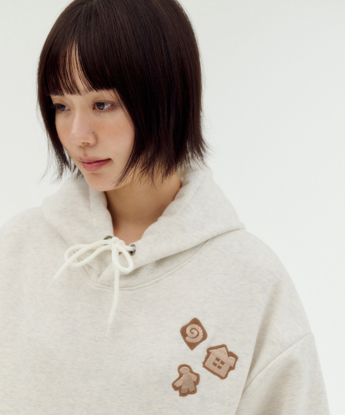 ambler(エムブラー)の「Finding a way 刺繍フードTシャツ AHP1316 (オートミール)(パーカー・レディース・その他・S/M/L)」の2枚目の写真