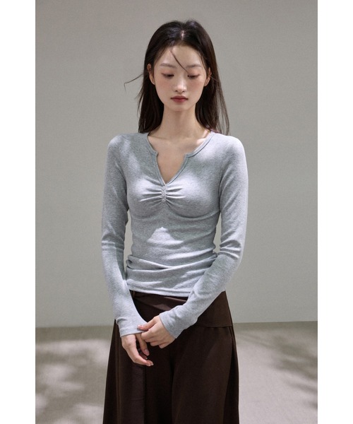 Bifrost(ビフレスト)の「ボタン付きV ネックカットソー(Tシャツ/カットソー・レディース・ネイビー/グレー/ホワイト・M/L)」の19枚目の写真