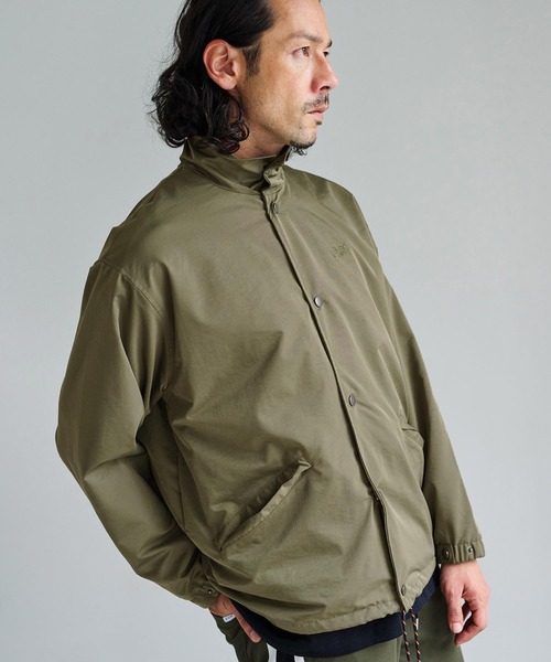 AXCXM(アクスシーム)の「mj12009-Urban Hybrid Nylon-Blend Coach Jacket コーチジャケット(AXM-BFA0019)(ブルゾン・メンズ・チャコール/カーキ/ブラック・XL/L/M)」の11枚目の写真