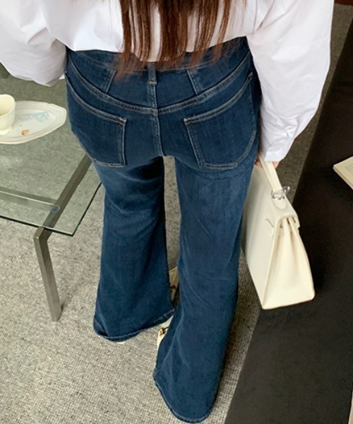 FLINEA（フリネア）の「フレアデニムパンツ（デニムパンツ・レディース・ブルー・S/M/L/XL）」の12枚目の写真
