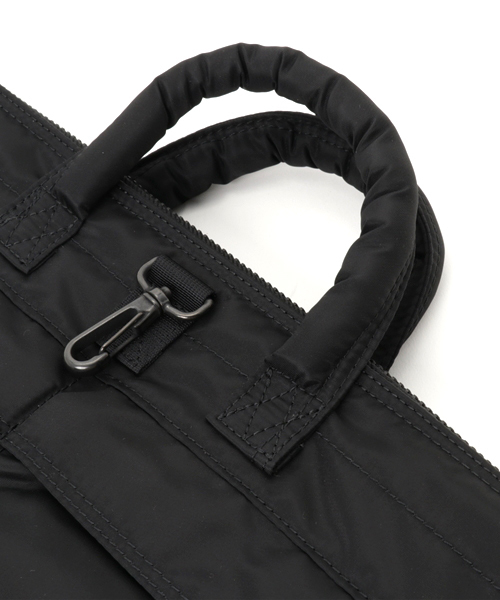 HYSTERIC GLAMOUR（ヒステリックグラマー）の「エアフォースナイロン ヘルメットバッグ BIG（トートバッグ・メンズ・カーキ/グリーン系カモフラージュ/ブラック・FREE）」の9枚目の写真